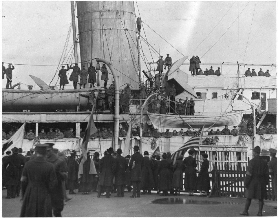 Famous (African American) regiment arrives home on the France. (The) 369th New York City Infant . . . - NARA - 533560