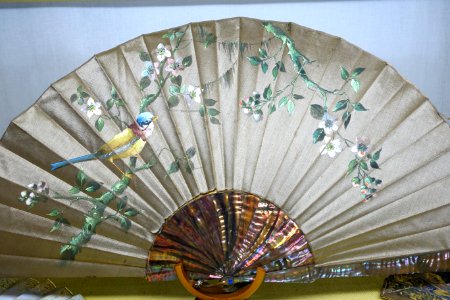 Fan, England, mother-of-pearl ribs, floral design in gold - Fan Room, Alcázar of Seville, Spain - DSC07317 photo