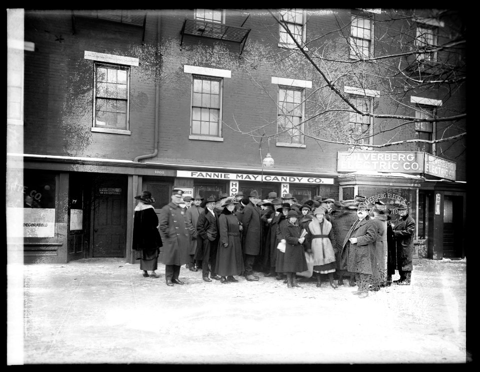Fannie May Candy Co. LCCN2016851365