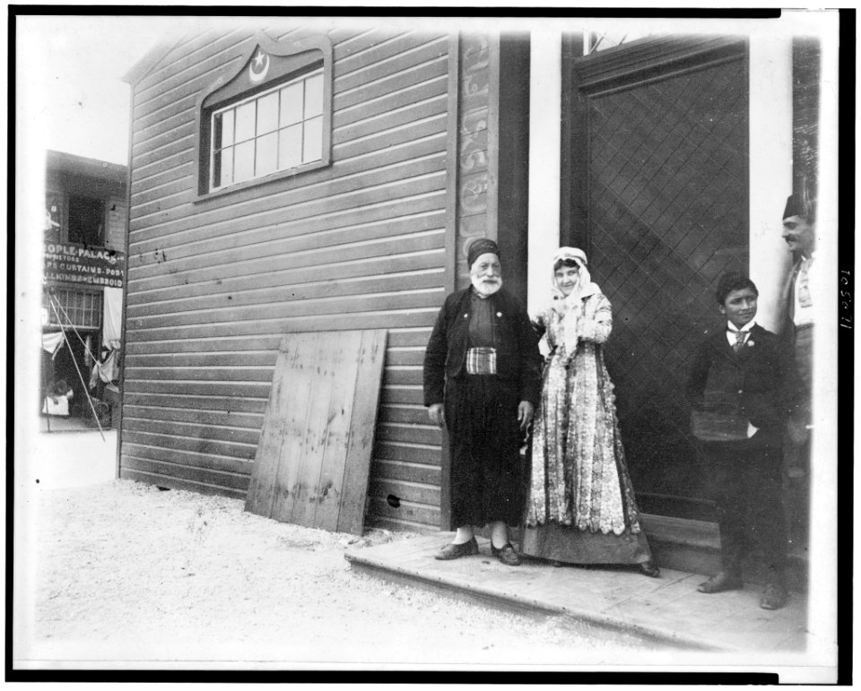 Far-Away-Moses with woman in Middle Eastern dress at World's Columbian Exposition, Chicago, Illinois LCCN92505426