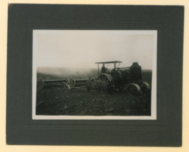 Farming by the Mance Farming Company of Viking, Alberta, Photo G (HS85-10-27438) original