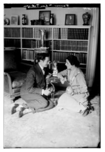 Farrar & Lou Tellegen LCCN2014706394