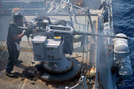 Farragut live-fire exercise 150914-N-VC236-065