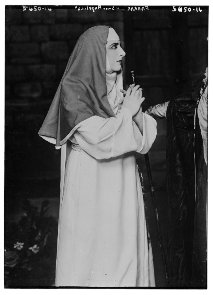Farrar - Suor Angelica LCCN2014713886