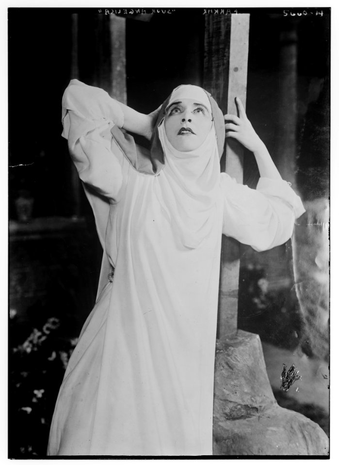 Farrar - Suor Angelica LCCN2014713964