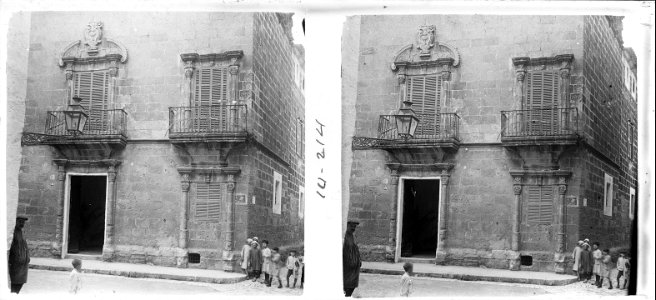 Façana d'una casa nobiliària a Ciutadella