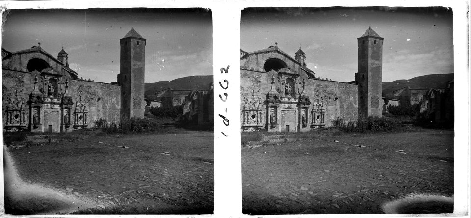 Façana barroca del monestir de Poblet