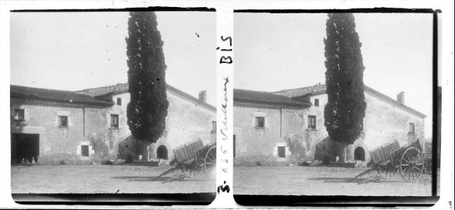 Façana d ' una masia de Vilablareix