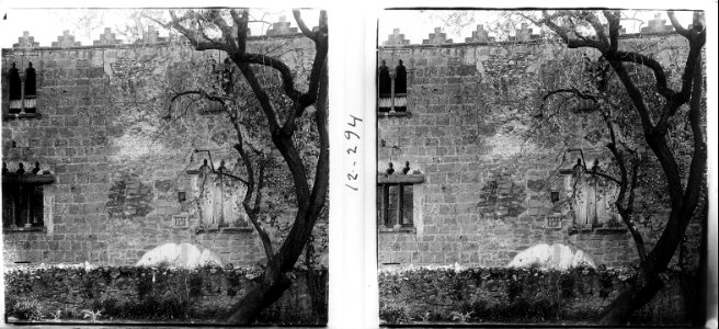 Façana d'una casa nobiliària de Sant Pere de Riudevitlles