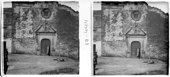 Façana de l'església de Sant Vicenç de Calders