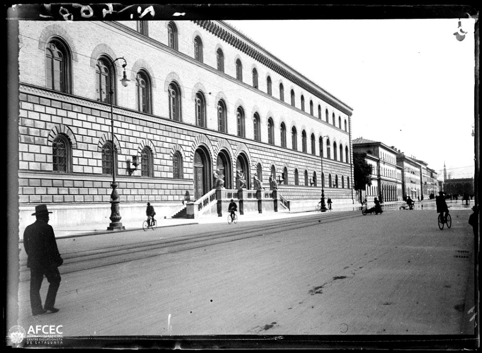 Façana de l'estació de Munic