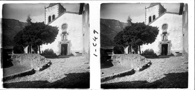Façana de l'església de Sant Privat d ' en Bas