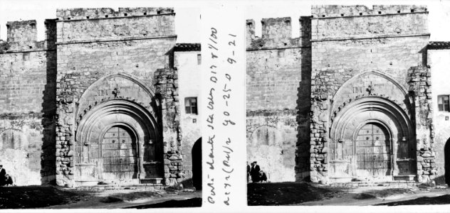 Façana del claustre del monestir de Santes Creus