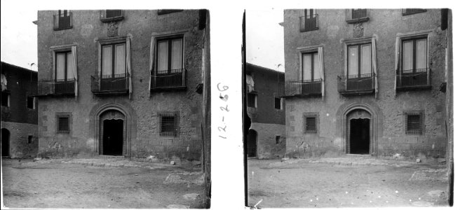 Façana d´una casa a Vinebre