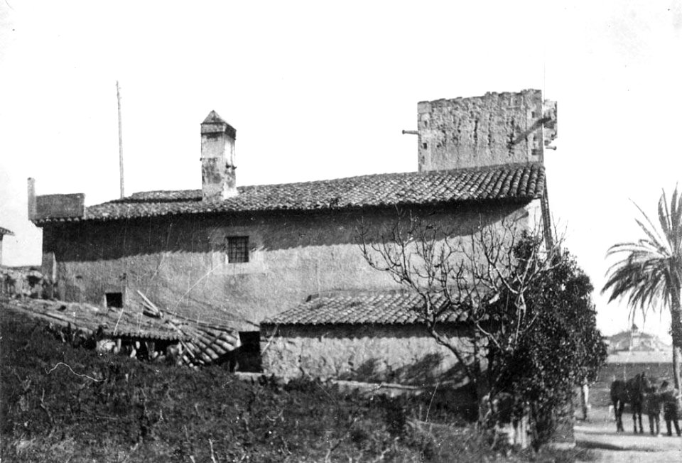 Façana lateral de Can Canyadó de Pomar de Dalt