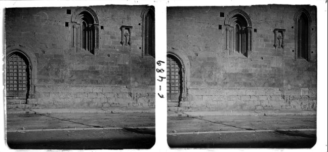 Façana lateral de l'església de Sant Joan a Vilafranca del Penedès