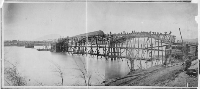 Federal engineers bridging the Tennessee River at Chattanooga, 03-1864 - NARA - 519418 photo
