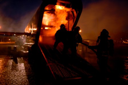 Federal firefighters combat a fire during aircraft training evolution DVIDS55305