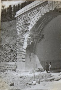 Feindl.Granateinschlag am 19.VIII.17.in Triest, Tunel Eingang von St.Marco. (BildID 15597805)