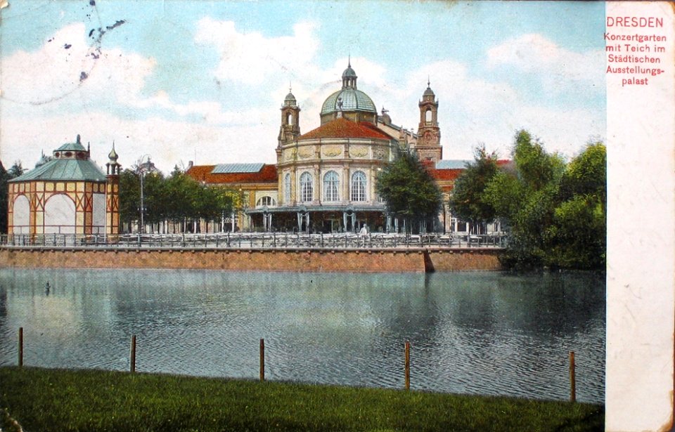 Fel 021518-REa Konzertgarten mit Teich im Städtischen Ausstellungspalast