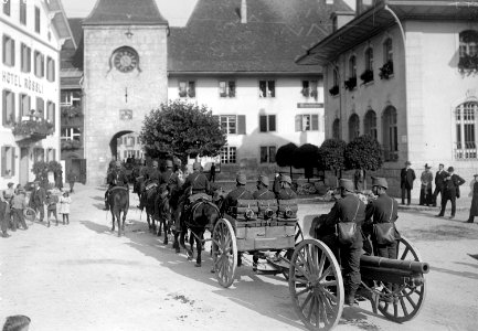 Feldartillerie auf dem Marsch - CH-BAR - 3237668