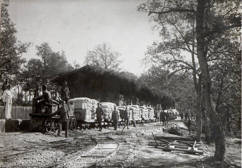 Feldbahn mit Verpflegung a.d.Isonzofront (BildID 15605697)