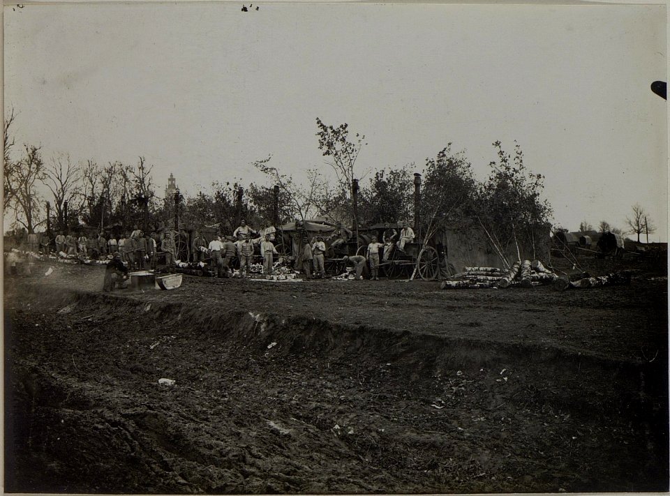 Feldbäckerei. Podkamien, 23.XI.1915. (BildID 15454132)