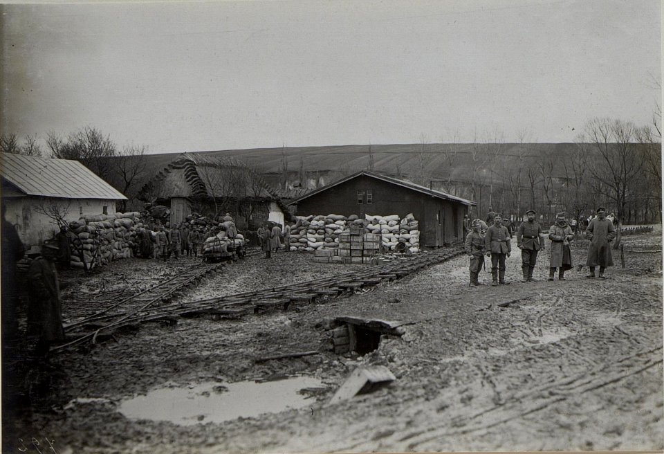 Feldbahn, Station beim Verpflegsmagazin Nesterowce (BildID 15442076)