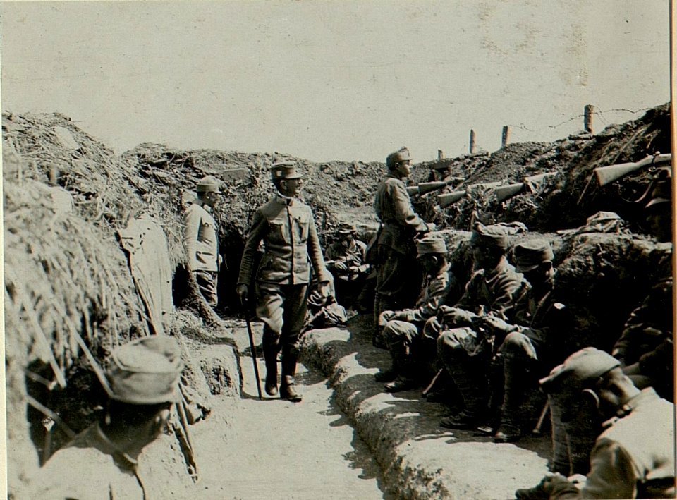 Feldmarschalleutnant Hofmann bei LIR.19 (BildID 15527415)