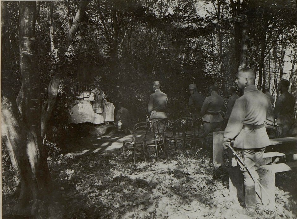 Feldmesse am 18.VIII.1916 bei der 12.ITD. in CHOCHOMOR. (BildID 15451124)
