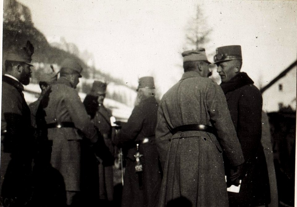 Feldmarschall Friedrich beim alten 14. Korps, Inspizierung in Stern. (BildID 15579706)
