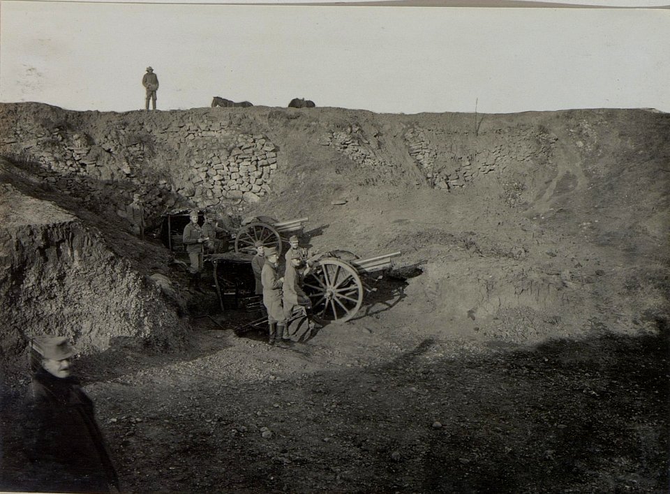Feldkanonen Batterie östlich von SINKOW. (BildID 15448436)