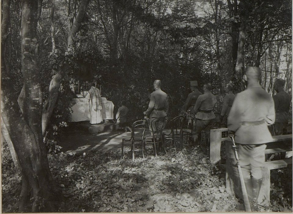Feldmesse am 18.VIII.1916 bei der 12.ITD. in CHOCHOMOR. (BildID 15451117)