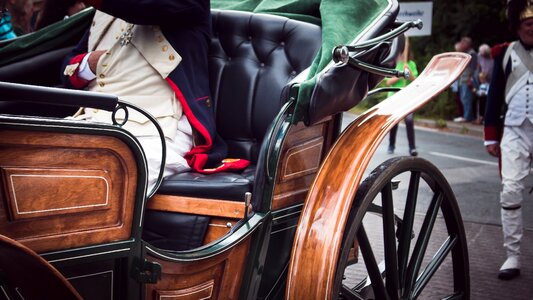 Carriage vehicle travel