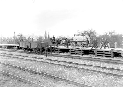 Feldrampe für den Eisenbahnverlad - CH-BAR - 3239476