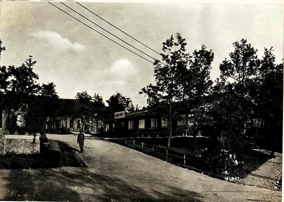 Feldspital in Osek, Aufnahmsbaracke 10.5.1916. (BildID 15594894)