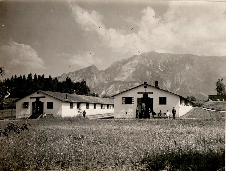 Feldspital in Törl-Maglern.Krankenbaracken. (15-6.1917.) (BildID 15799048)