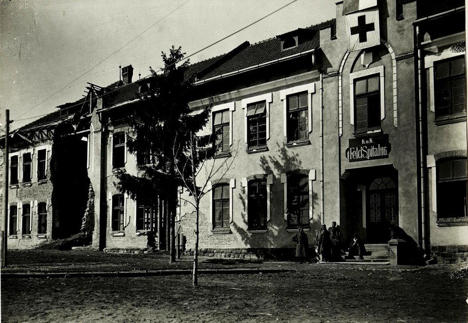 Feldspital 116 in Rozniatow, 4.April 1917. (BildID 15590373)