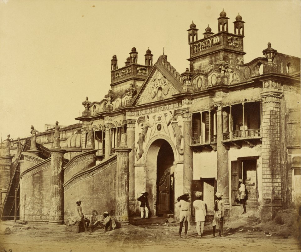 Felice Beato (British, born Italy - (Entrance to the Kaiserbagh) - Google Art Project