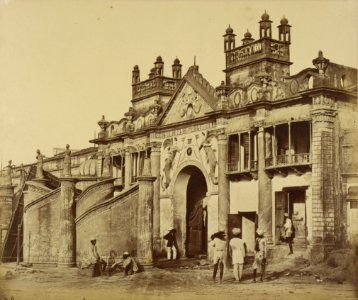 Felice Beato (British, born Italy - (Entrance to the Kaiserbagh) - Google Art Project