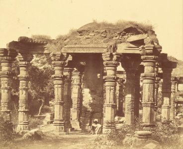 Felice Beato (British, born Italy - (Exterior of the Hindu Temple in Kootub) - Google Art Project