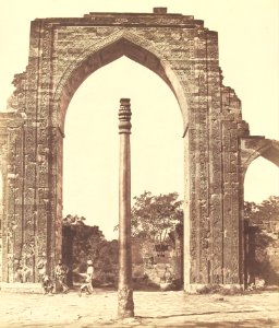 Felice Beato (British, born Italy - (Arch in Kootub) - Google Art Project