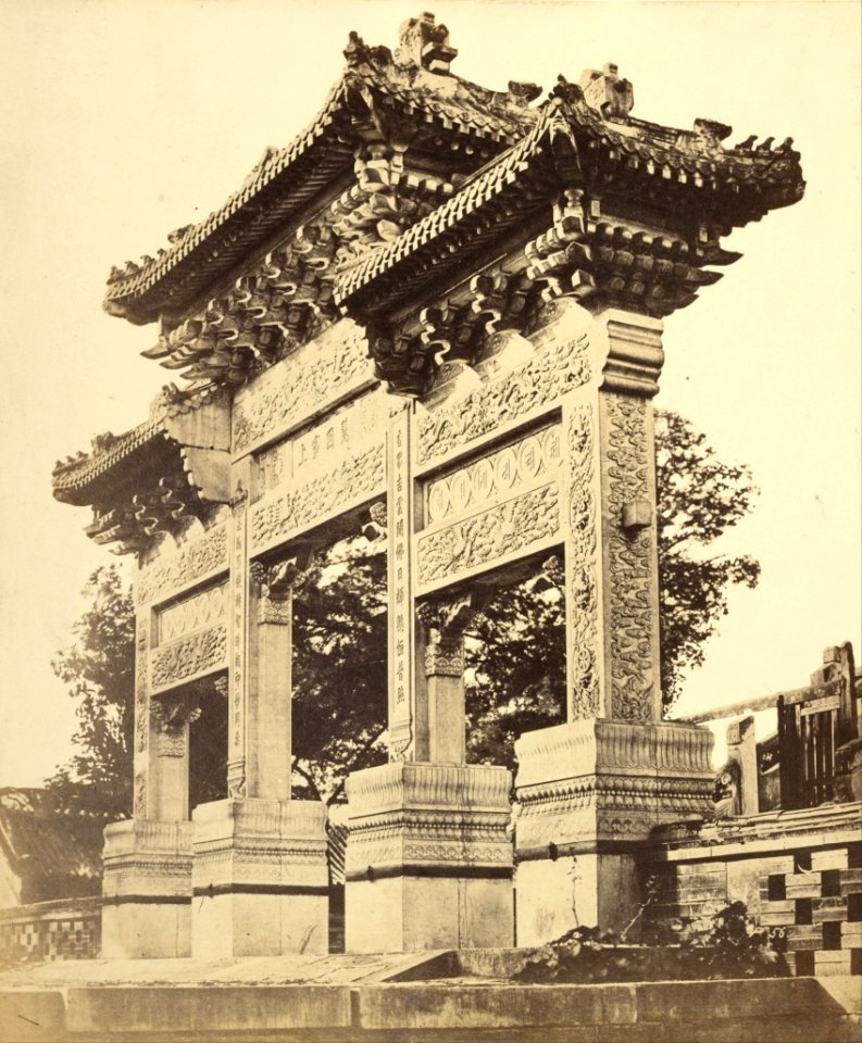 Felice Beato (British, born Italy - (Arch in the Lama Temple near Peking) - Google Art Project