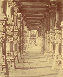 Felice Beato (British, born Italy - (Interior of the Hindu Temple in Kootub) - Google Art Project (6821277)