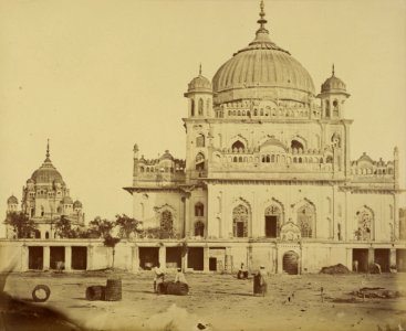 Felice Beato (British, born Italy - (Small Mosque in the Kaiserbagh) - Google Art Project