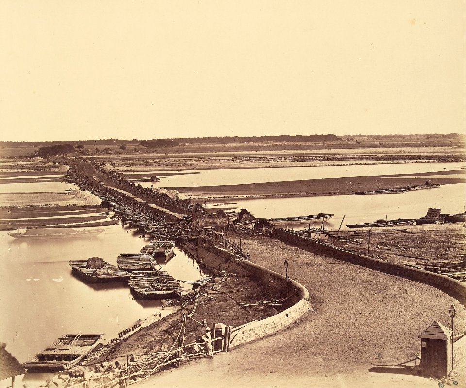 Felice Beato (British, born Italy - Bridge of Boats over the Jumna, Taken from Lulim Ghur - Google Art Project