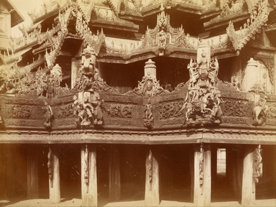 Felice Beato (British, born Italy - Carving in Balcony, Kyaung at Myingyan - Google Art Project