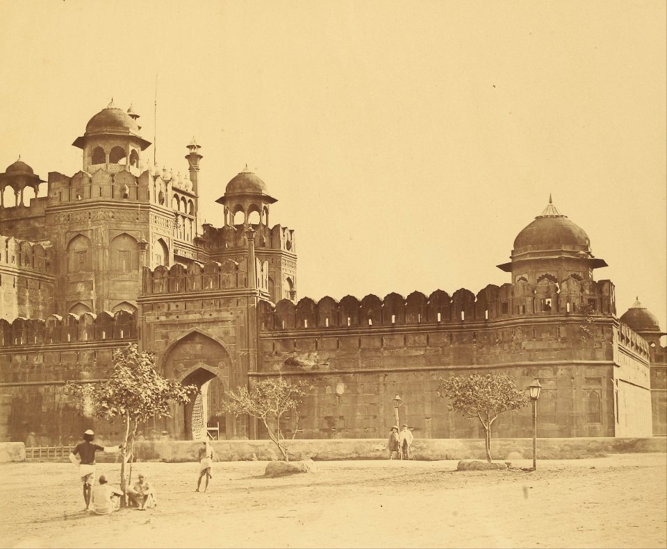 Felice Beato (British, born Italy - Lahore Gate of the Palace - Google Art Project