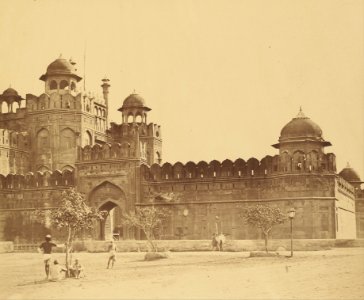 Felice Beato (British, born Italy - Lahore Gate of the Palace - Google Art Project