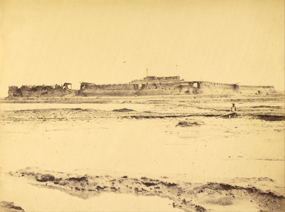 Felice Beato (British, born Italy - Exterior of the North Fort Peiko River Showing the English and French Entrance, August 21, 1860 - Google Art Project